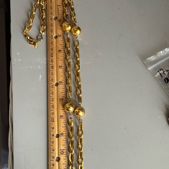 Cadoro Vintage Gold Tone Statement Necklace 30” - Picture 5 of 5